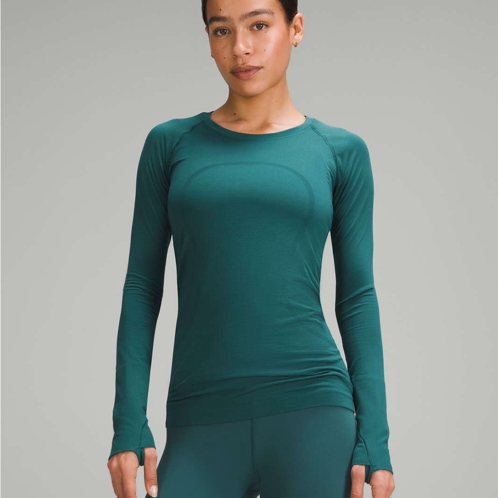 lululemon athletica Long Sleeve Seamless Top in Teal